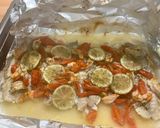 Une image de l'étape 10 de Filets de dorade aux crevettes sauvages, tomates cerises, aneth et citron vert.
