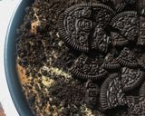 Foto langkah ke 6 dari resep Baked Oreo Philly Cheesecake.