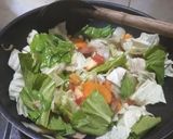 Foto langkah ke 8 dari resep Masakan Rumahan Pemula #1: Capjay Kuah Sesukamu.