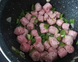 Foto del paso 3 de la receta: Pasta gratinada con salchicha fresca y tomate