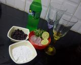 A picture of step 2 of Blueberry mojitos.