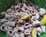 Foto langkah ke 1 dari resep Cumi Asin Sambal Tomat.