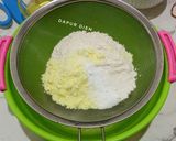 Foto langkah ke 4 dari resep Bolu Pisang Lapis Keju.