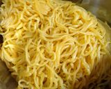 Foto langkah ke 1 dari resep Mie Glosor.
