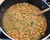 Foto del paso 5 de la receta: Garbanzos con tallitos de espinaca y pimiento 🫑
