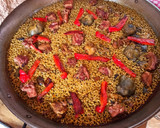 Foto del paso 3 de la receta: Paella con costilla de ibérico, pollo y alcachofas