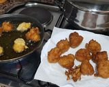 Foto del paso 3 de la receta Potaje de garbanzos con buñuelos de bacalao