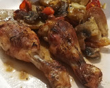 Foto del paso 8 de la receta: Muslos de pollo con cerveza negra con cama de verduras