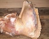 Tésztasaláta baconnel töltött pulykaszárnyból recept fázis 1 fotója