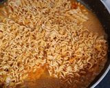 A picture of step 3 of Garlic Cheesy Maggi.