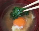 A picture of step 7 of Miso soup with kale.