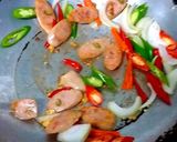 รูปขั้นตอนการทำที่ 4 ของ แหนมไก่ผัดน้ำพริกเผาราดหน้าข้าว