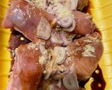 A picture of step 1 of Sticky Rice with Chinese Sausage and Shredded Chicken.