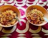 A picture of step 2 of Maggi Bhel.
