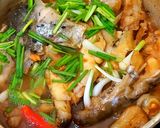 Hình bước làm 4 của món Đầu cá hồi kho tiêu