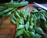 Foto del paso 5 de la receta: Pollo guisado con judías verdes a la aroma de tomillo limonero