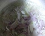 A picture of step 1 of Gobhi Palak gosht.