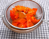 Foto del paso 5 de la receta: Aceite de pimiento rojo