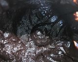 A picture of step 3 of Chocolate kitkat cake.