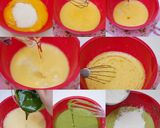 Foto langkah ke 2 dari resep Strawberry Matcha Roll Cake.