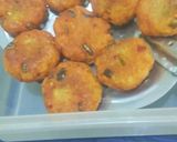 Foto langkah ke 8 dari resep Singkong Goreng Isi Bumbu Pecel.