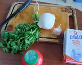 A picture of step 1 of Enchiladas Suizas.