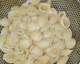 A picture of step 1 of Peri Chilli Pasta.