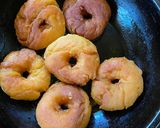 A picture of step 7 of Balushahi Doughnut.