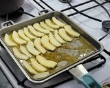 Foto del paso 7 de la receta: Torta de manzana invertida
