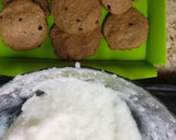 Foto del paso 5 de la receta: 🍓Alfajorcitos de frutilla rellenos con crema de coco🥥