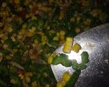 Foto langkah ke 3 dari resep Tumis Jagung Pare Teri.