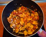 Foto del paso 4 de la receta: Guiso de pollo con quinoa y verduras