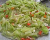 Foto langkah ke 3 dari resep Tumis labu.