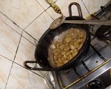 A picture of step 4 of Fry kaleji.