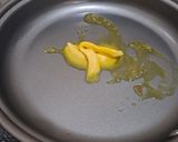 Foto langkah ke 2 dari resep Spaghetti Carbonara.