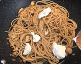 Foto del paso 6 de la receta: 🍜 Espaguetis cremosos con champiñones y pollo! 🍗