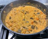 Une image de l'étape 22 de Dahl au curry jaune, légumes, cajous et gingembre au lait de coco.