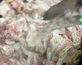 Gambar langkah 2 resipi Sup Daging.