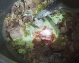 A picture of step 3 of Lahori pulao.