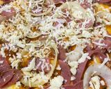 Foto langkah ke 3 dari resep Pizza Roti Tawar Teflon.