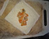 Foto langkah ke 3 dari resep Roti Tawar Goreng isi sayuran.