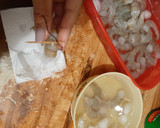 Foto del paso 1 de la receta: Caldo de camarón fresco, con mucha verdura