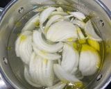 Foto del paso 1 de la receta: Sopa de cebolla y arroz