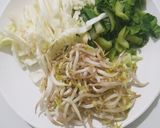 Foto langkah ke 2 dari resep Mie Goreng Nyemek Sayur.