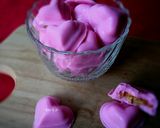 Foto langkah ke 8 dari resep Chocolate Praline Heart.