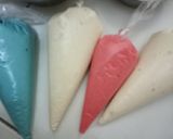 Foto langkah ke 3 dari resep Bolu Susu mini 1 telur.