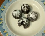 Foto langkah ke 7 dari resep Steamed Chocolate Lava Cake.