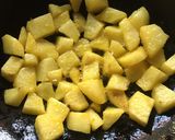 A picture of step 3 of Dry Aloo Methi.
