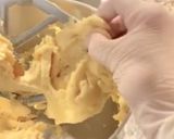 A picture of step 3 of Cake with Almond Cream and Orange Jam.