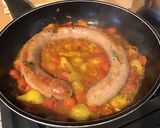 Une image de l'étape 12 de Saucisse à l'ancienne aux trois tomates, ail fumé, oignon de roscoff et romarin frais.